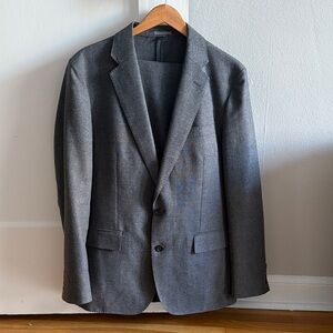 J. Crew Ludlow Charcoal Gray Men's Slim Suit (Blazer 40r, Pants W33 L30)